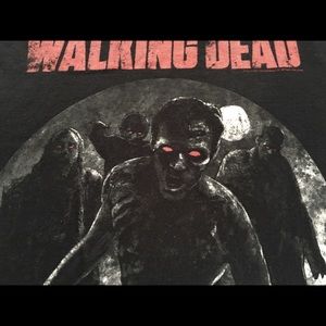 AMC Walking Dead T-shirt 2012 Men’s L or XL??